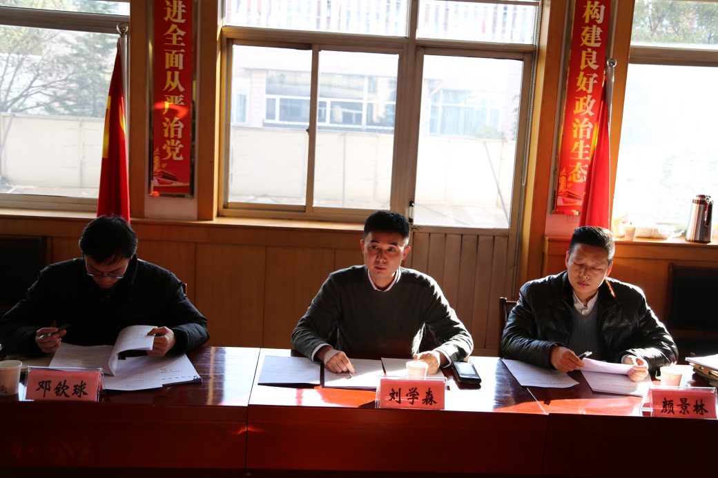 /></p><div>&nbsp;&nbsp;&nbsp; 《產品質量司法鑒定通用程序規范》由司法部司法鑒定管理局于2016年8月立項，由華碧司法鑒定所和上海司法鑒定理論研究會承擔具體研制工作。經一年多的編制和多次修改，在課題組內外同行專家的大力支持下已進入定稿階段。規范研制完成后，司法部司法鑒定管理局將組織專家驗收，向各地征求意見后，按照有關程序發布。</div><div style=